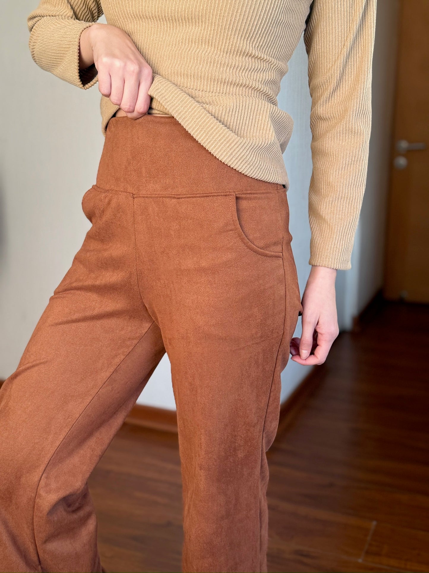 Pantalón Olaya Gamuzado
