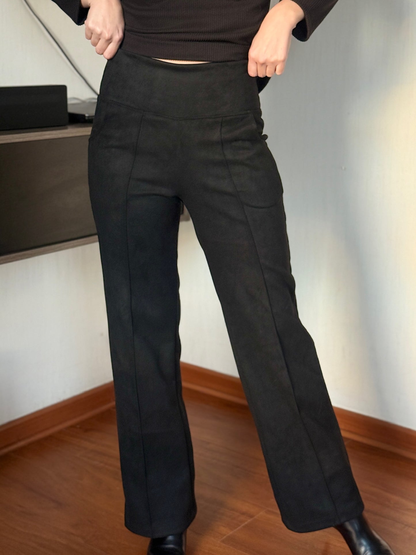Pantalón Olaya Gamuzado Linea
